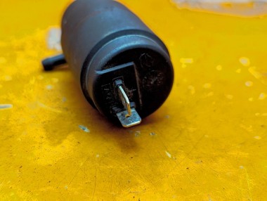 Насос омывателей MERCEDES-BENZ V-класс W638/W639 (1996 - 2003) V 220 2.1 D AT (122 л.с.) &mdash; Разборка Мерседес