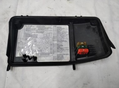 Крышка блока предохранителей MERCEDES-BENZ M-класс W163 (1997 - 2001) — Разборка Мерседес