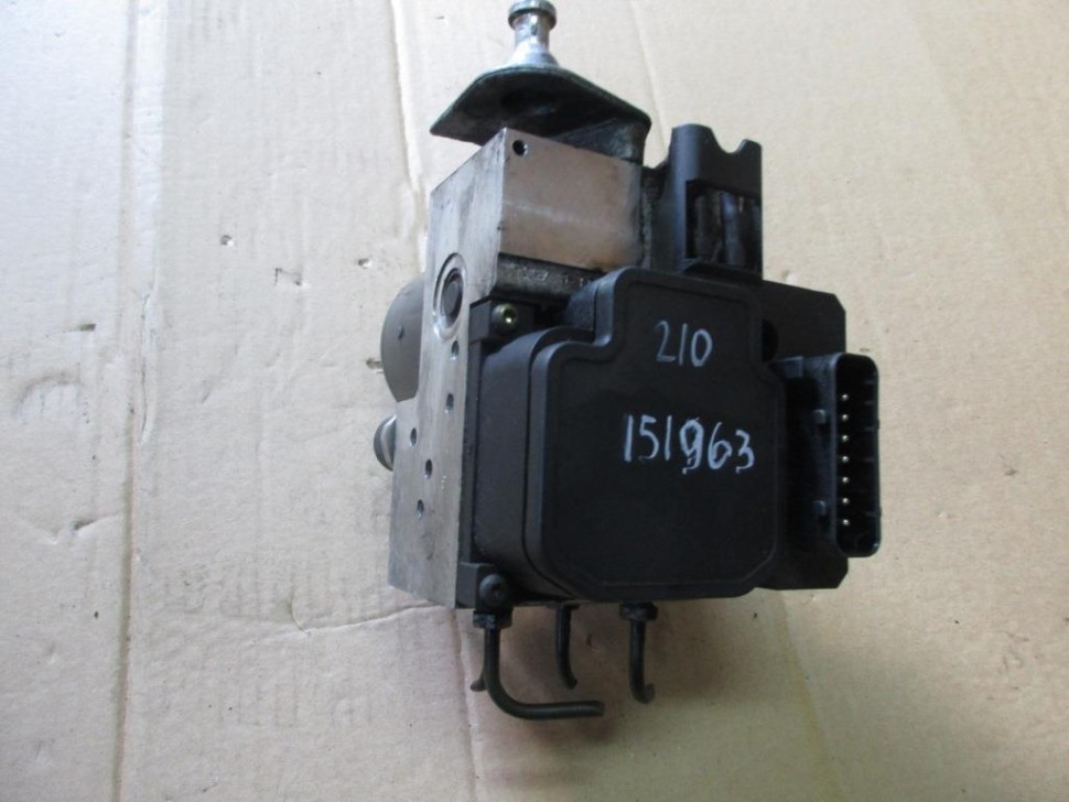 Блок ABS MERCEDES-BENZ E-класс W210/S210 рестайлинг (1999 - 2003) фото 1 — Разборка Мерседес