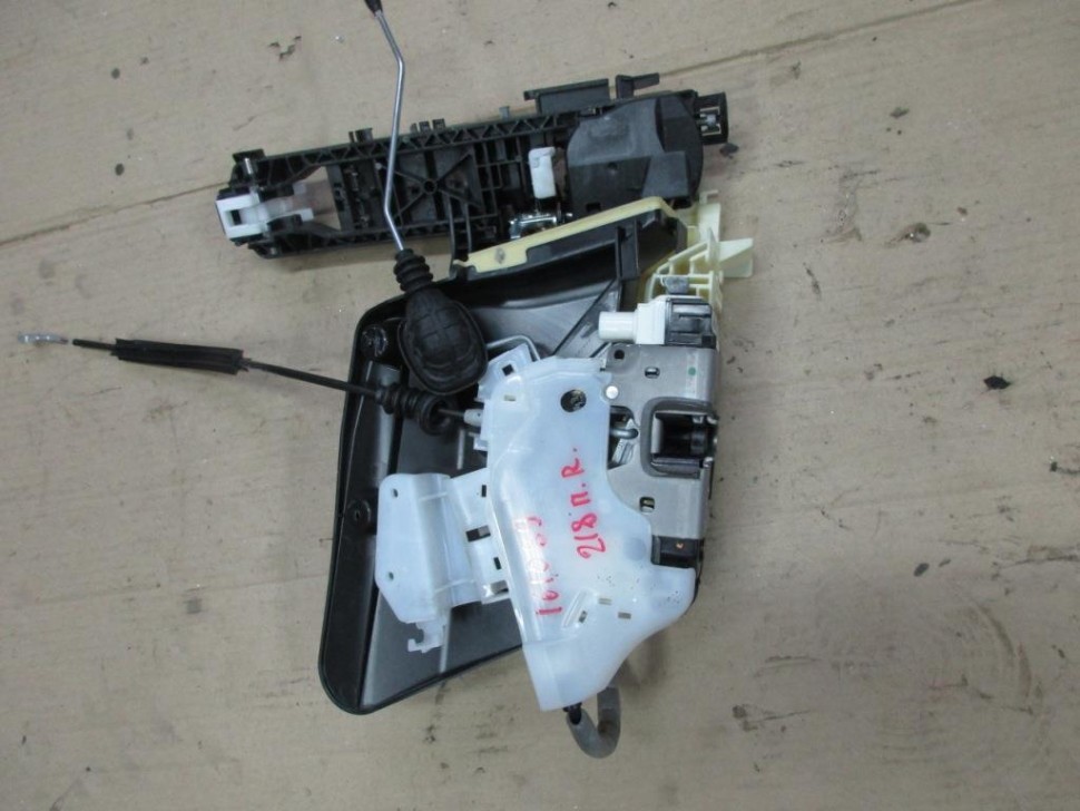 Замок двери передней правой MERCEDES-BENZ CLS-класс C218/X218 рестайлинг (2014 - 2017) фото 1 &mdash; Разборка Мерседес