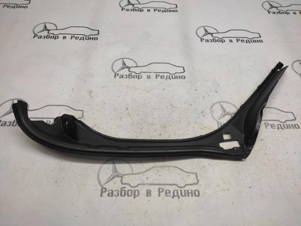 Водосток MERCEDES-BENZ R-класс W251 (2005 - 2007) фото 1 — Разборка Мерседес
