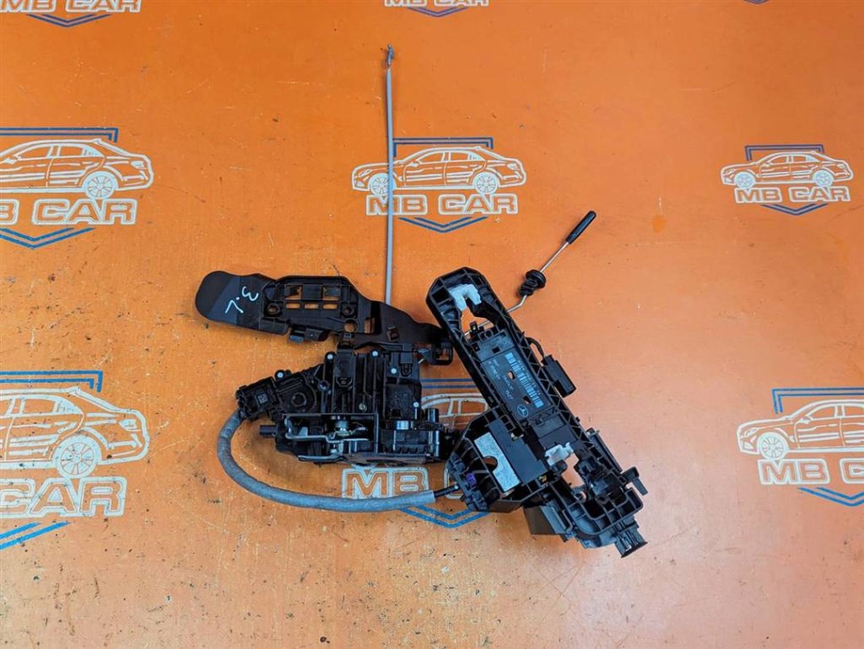 Замок двери задней левой MERCEDES-BENZ GLE-класс AMG W166 (2015 - 2019) фото 1 — Разборка Мерседес