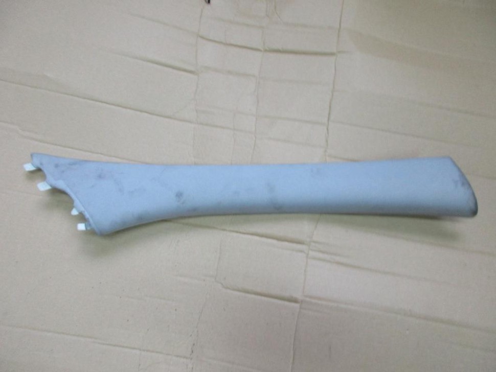 Накладка передней стойки MERCEDES-BENZ C-класс W203/S203/CL203 рестайлинг (2004 - 2008) фото 1 — Разборка Мерседес