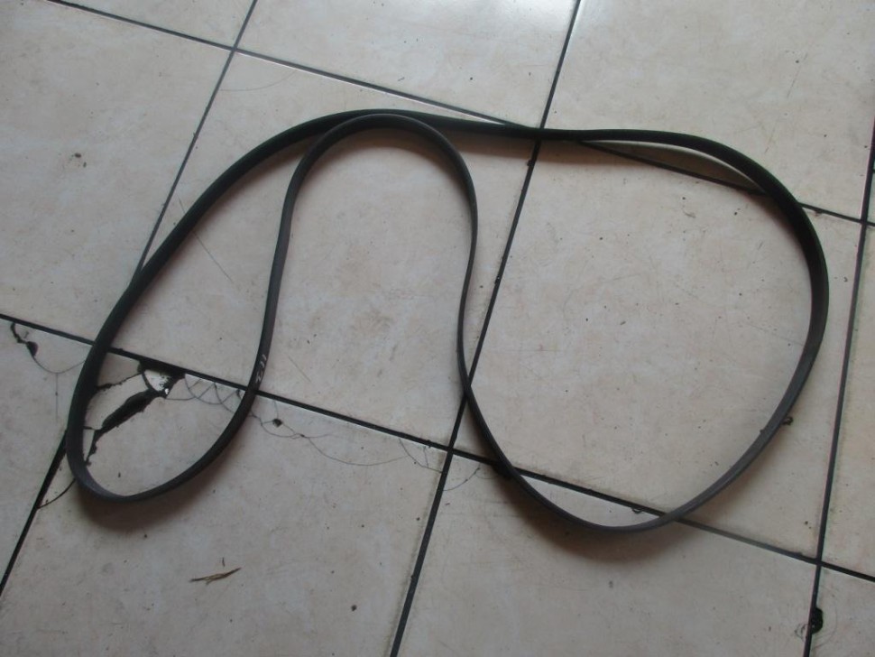 Ремень приводной MERCEDES-BENZ S-класс W220 (1998 - 2005) фото 1 — Разборка Мерседес