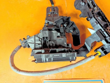 Замок двери задней левой MERCEDES-BENZ GLC-класс X253 (2015 - 2019) &mdash; Разборка Мерседес