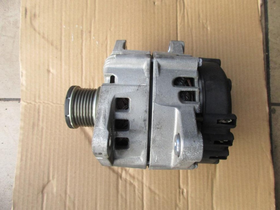 Генератор MERCEDES-BENZ C-класс W205/S205/C205/A205 (2014 - 2018) фото 1 — Разборка Мерседес