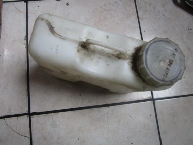 Бачок омывателя MERCEDES-BENZ W124 W124/S124/C124/A124 (1984 - 1993) — Разборка Мерседес