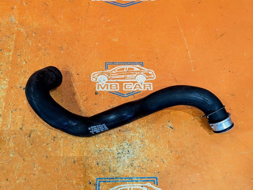 Патрубок радиатора MERCEDES-BENZ E-класс W211/S211 (2002 - 2006) фото 1 — Разборка Мерседес