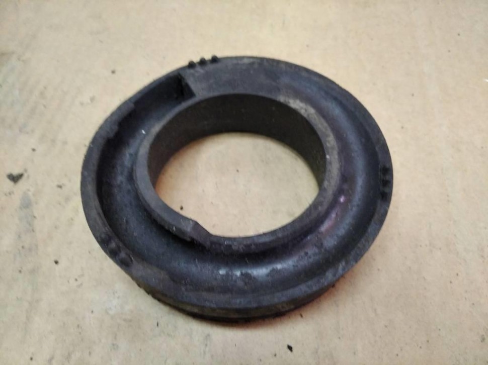 Опора задней пружины MERCEDES-BENZ E-класс W212/S212/C207/A207 рестайлинг (2013 - 2016) фото 1 — Разборка Мерседес