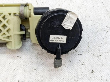 Механизм подголовника MERCEDES-BENZ S-класс W220 рестайлинг (2002 - 2005) — Разборка Мерседес