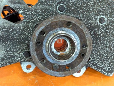 Кулак поворотный передний правый MERCEDES-BENZ GLE-класс Coupe C292 (2015 - 2019) — Разборка Мерседес