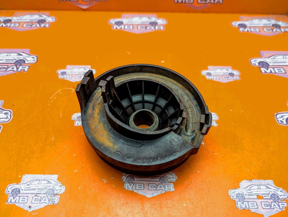 Опора задней пружины MERCEDES-BENZ E-класс W211/S211 (2002 - 2006) фото 1 — Разборка Мерседес