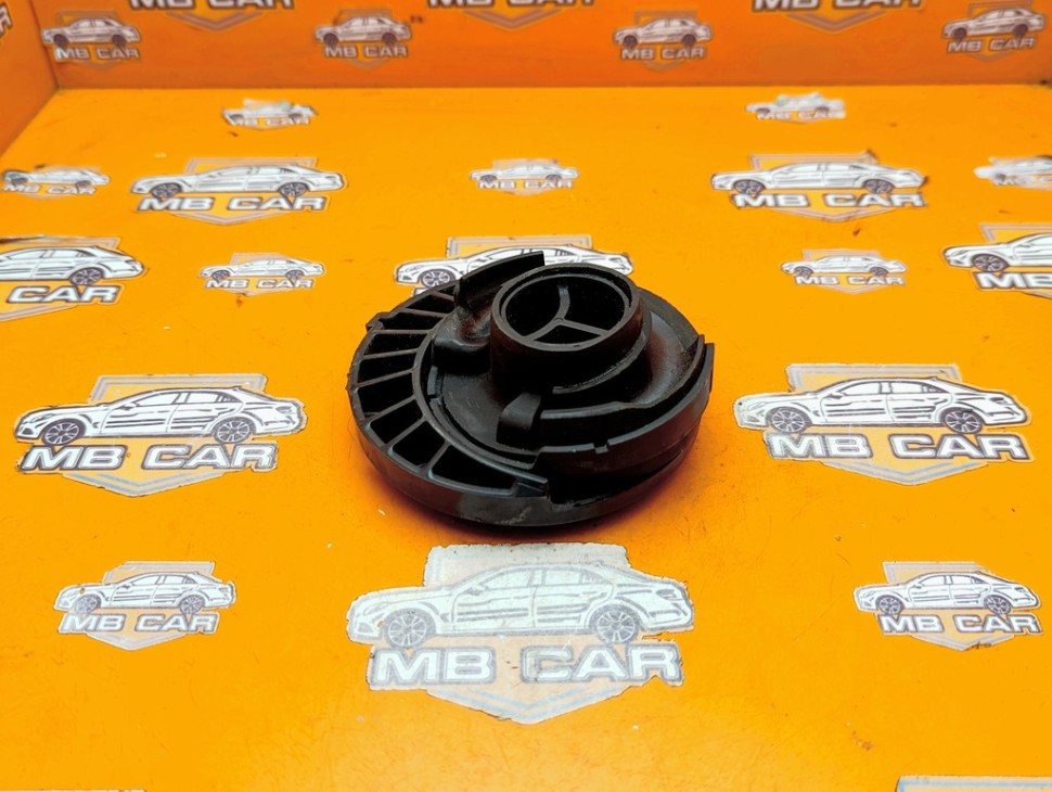 Опора задней пружины MERCEDES-BENZ C-класс W205/S205/C205/A205 (2014 - 2018) фото 1 — Разборка Мерседес