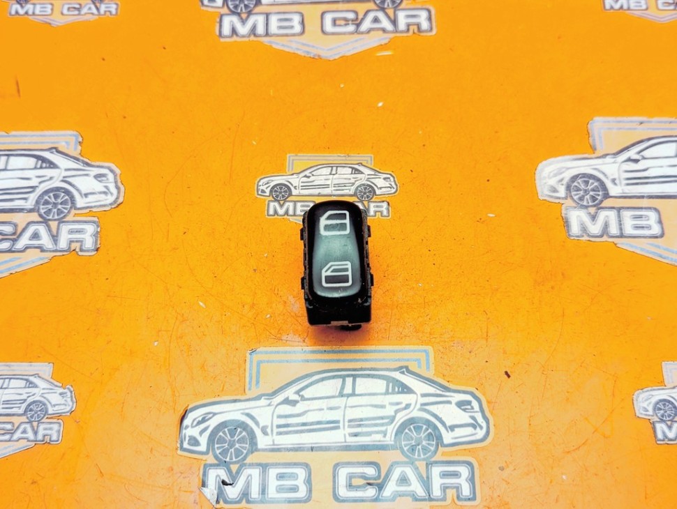 Кнопка стеклоподъемников MERCEDES-BENZ Vito W638 (1996 - 2003) фото 1 &mdash; Разборка Мерседес