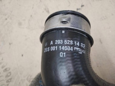 Патрубок интеркулера MERCEDES-BENZ C-класс W203/S203/CL203 (2000 - 2004) — Разборка Мерседес