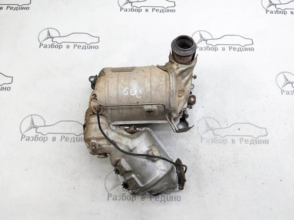 Катализатор MERCEDES-BENZ V-класс W447 рестайлинг (2019 - 2025) фото 1 — Разборка Мерседес