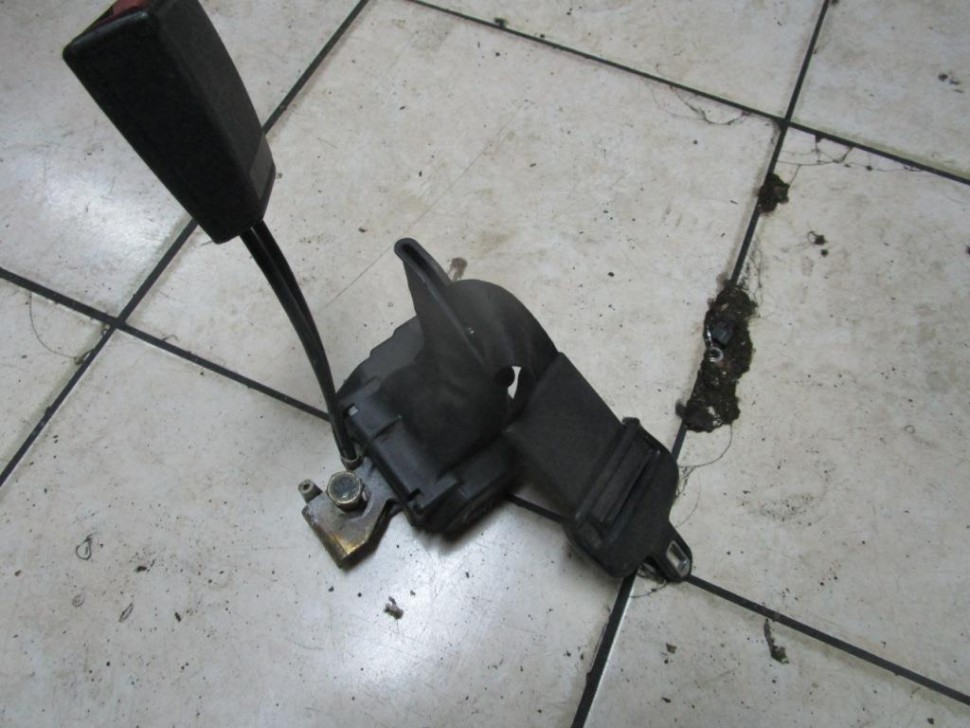 Ремень безопасности задний центральный MERCEDES-BENZ S-класс W140 (1991 - 1998) фото 1 — Разборка Мерседес