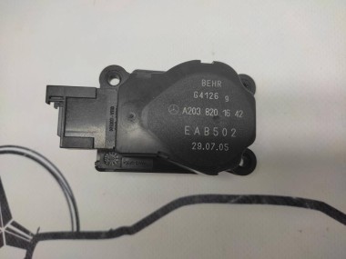 Сервоприводы печки MERCEDES-BENZ CLS-класс C219 (2004 - 2008) — Разборка Мерседес