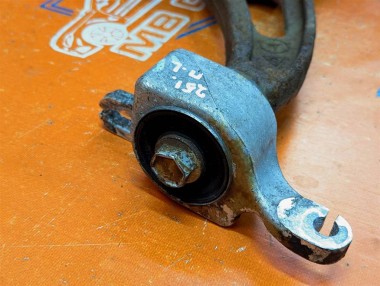 Рычаг передний нижний левый MERCEDES-BENZ R-класс W251 (2005 - 2007) — Разборка Мерседес