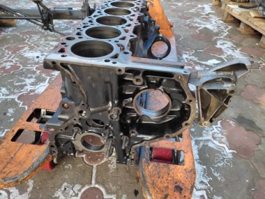 Шорт Блок MERCEDES-BENZ W124 W124/S124/C124/A124 (1984 - 1993) — Разборка Мерседес