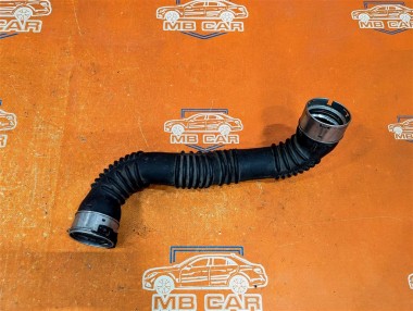 Патрубок интеркулера MERCEDES-BENZ CLA-класс C117/X117 (2013 - 2016) — Разборка Мерседес