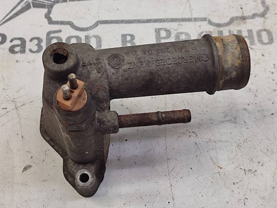 Фланец системы охлаждения MERCEDES-BENZ W124 W124/S124/C124/A124 (1984 - 1993) фото 1 — Разборка Мерседес