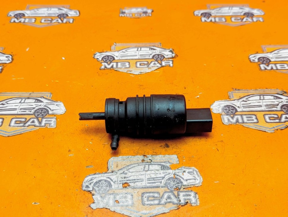 Насос омывателей MERCEDES-BENZ M-класс W163 рестайлинг (2001 - 2005) ML 270 CDI 2.7 4MATIC AT (163 л.с.) фото 1 &mdash; Разборка Мерседес