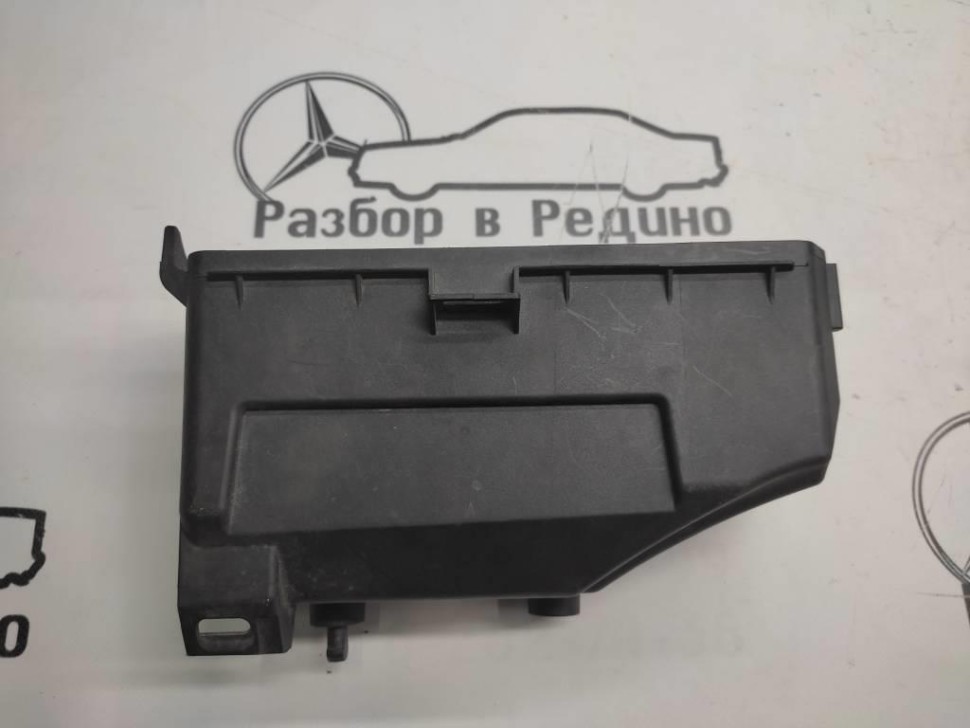 Корпус блока предохранителей MERCEDES-BENZ R-класс W251 (2005 - 2007) фото 1 — Разборка Мерседес