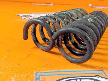 Пружина задняя MERCEDES-BENZ C-класс W202/S202 (1993 - 1997) &mdash; Разборка Мерседес