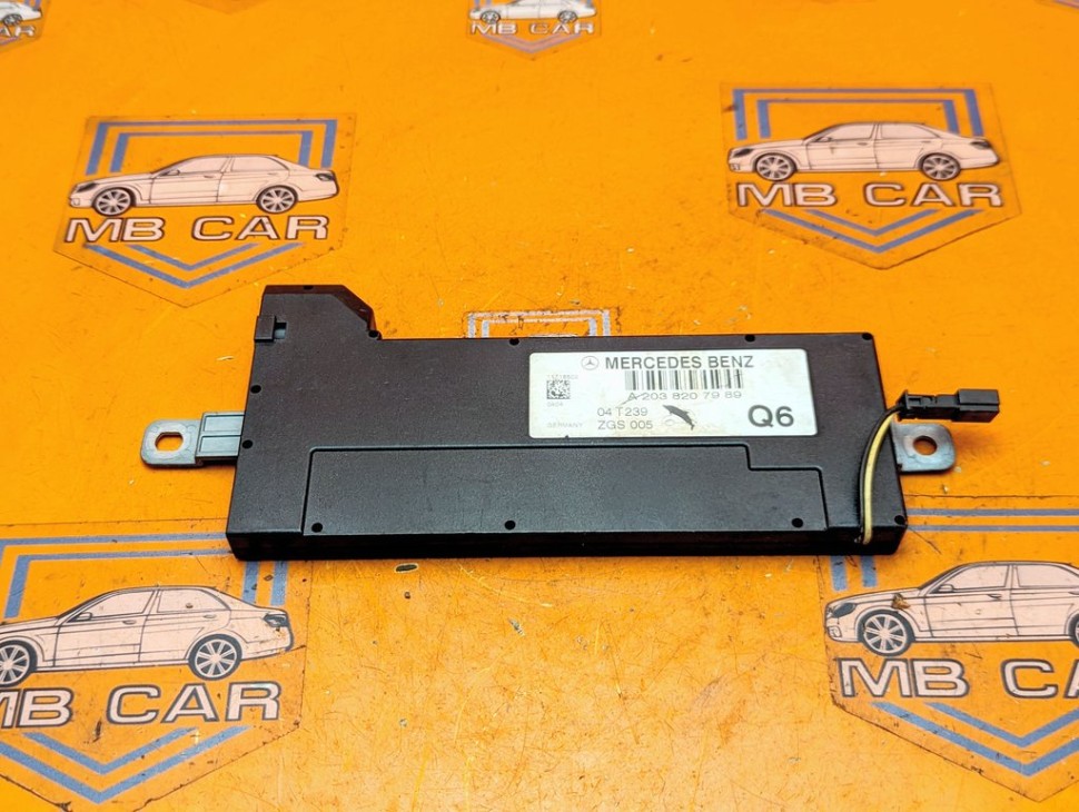 Усилитель антенны MERCEDES-BENZ C-класс W203/S203/CL203 рестайлинг (2004 - 2008) C 220 CDI 2.2 AT (150 л.с.) фото 1 &mdash; Разборка Мерседес