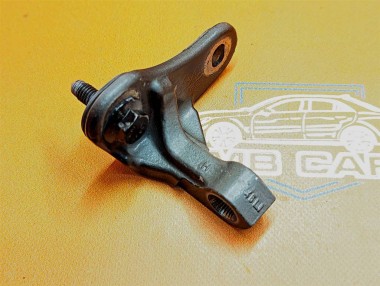 Петля двери MERCEDES-BENZ M-класс W164 (2005 - 2008) — Разборка Мерседес