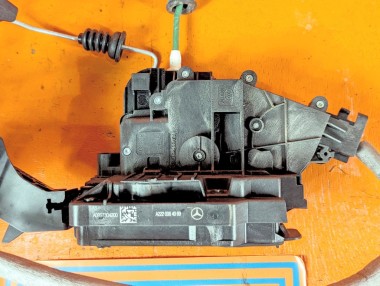 Замок двери задней правой MERCEDES-BENZ GLC-класс X253 (2015 - 2019) &mdash; Разборка Мерседес