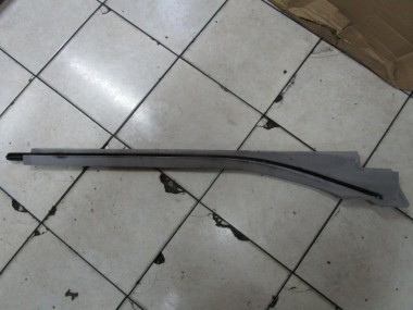 Шина скольжения сдвижной двери MERCEDES-BENZ Vito W638 (1996 - 2003) — Разборка Мерседес