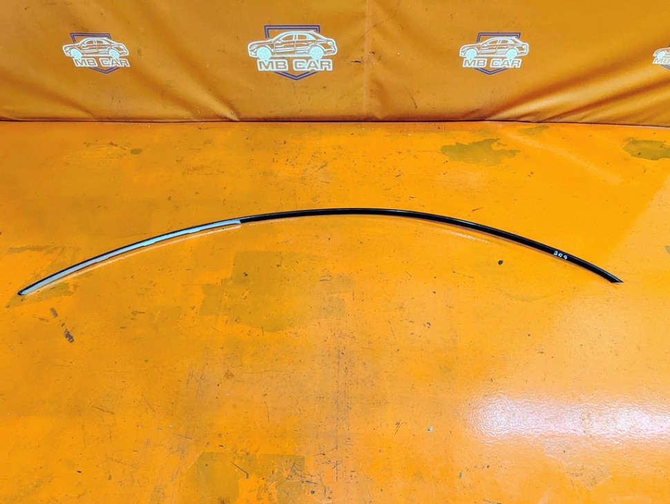 Молдинг двери MERCEDES-BENZ C-класс W204/S204/С204 рестайлинг (2011 - 2015) фото 1 — Разборка Мерседес