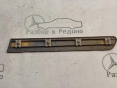 Молдинг крыла правый MERCEDES-BENZ CLK-класс C208/A208 (1997 - 2000) — Разборка Мерседес