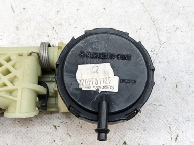 Механизм подголовника MERCEDES-BENZ S-класс W220 рестайлинг (2002 - 2005) — Разборка Мерседес