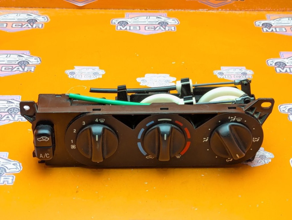 Панель управления климатом MERCEDES-BENZ M-класс W163 (1997 - 2001) фото 1 &mdash; Разборка Мерседес