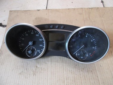 Щиток приборов MERCEDES-BENZ GL-класс X164 (2006 - 2009) — Разборка Мерседес