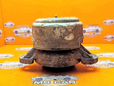 Опора двигателя MERCEDES-BENZ C-класс W204/S204/С204 рестайлинг (2011 - 2015) &mdash; Разборка Мерседес