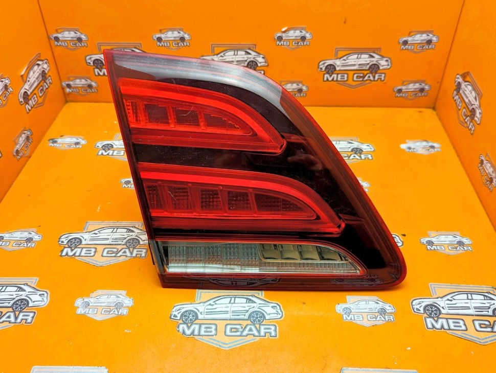 Фонарь крышки багажника MERCEDES-BENZ GLE-класс W166 (2015 - 2018) фото 1 — Разборка Мерседес
