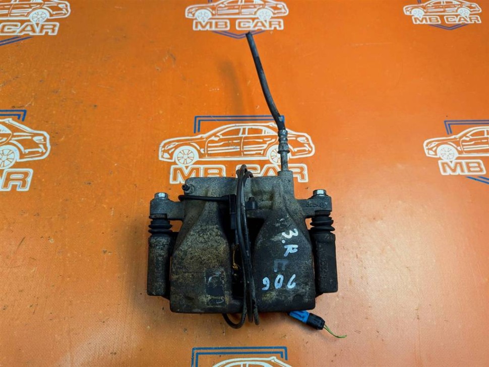 Суппорт задний правый MERCEDES-BENZ Sprinter W906 (2006 - 2019) фото 1 — Разборка Мерседес