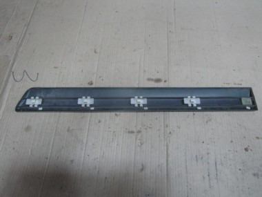 Молдинг двери MERCEDES-BENZ E-класс W210/S210 (1995 - 1999) — Разборка Мерседес