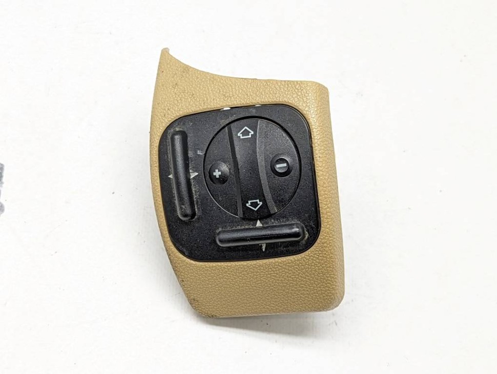 Кнопка MERCEDES-BENZ M-класс W164 (2005 - 2008) фото 1 — Разборка Мерседес