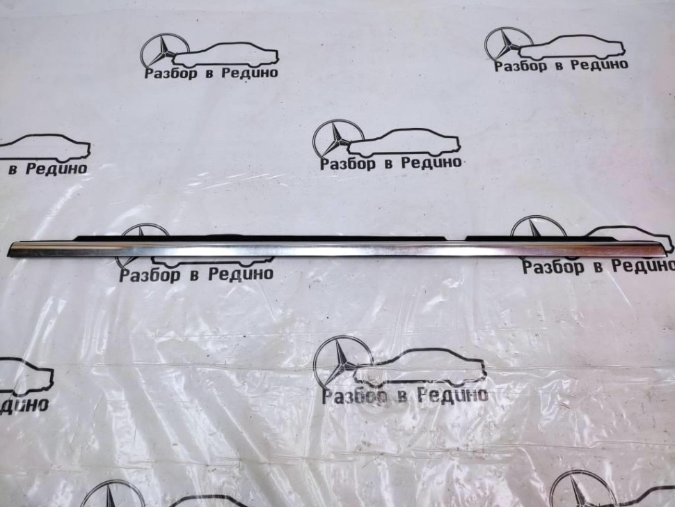 Молдинг стекла двери MERCEDES-BENZ R-класс W251 (2005 - 2007) фото 1 — Разборка Мерседес