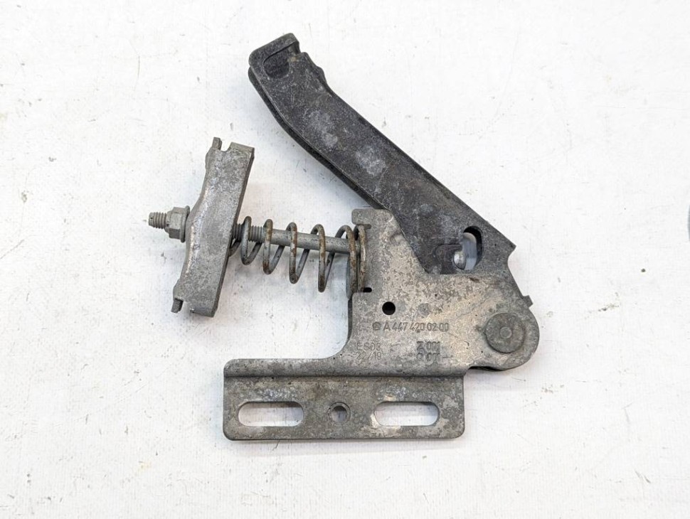 Механизм ручника MERCEDES-BENZ V-класс W447 рестайлинг (2019 - 2025) фото 1 — Разборка Мерседес