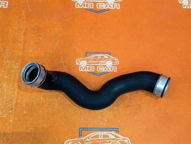 Патрубок интеркулера MERCEDES-BENZ CLK-класс C209/A209 (2002 - 2005) — Разборка Мерседес