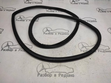 Уплотнитель дверного проема ( на кузове ) MERCEDES-BENZ V-класс W639 (2003 - 2014) — Разборка Мерседес