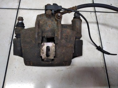 Суппорт передний левый MERCEDES-BENZ Vito W638 (1996 - 2003) — Разборка Мерседес