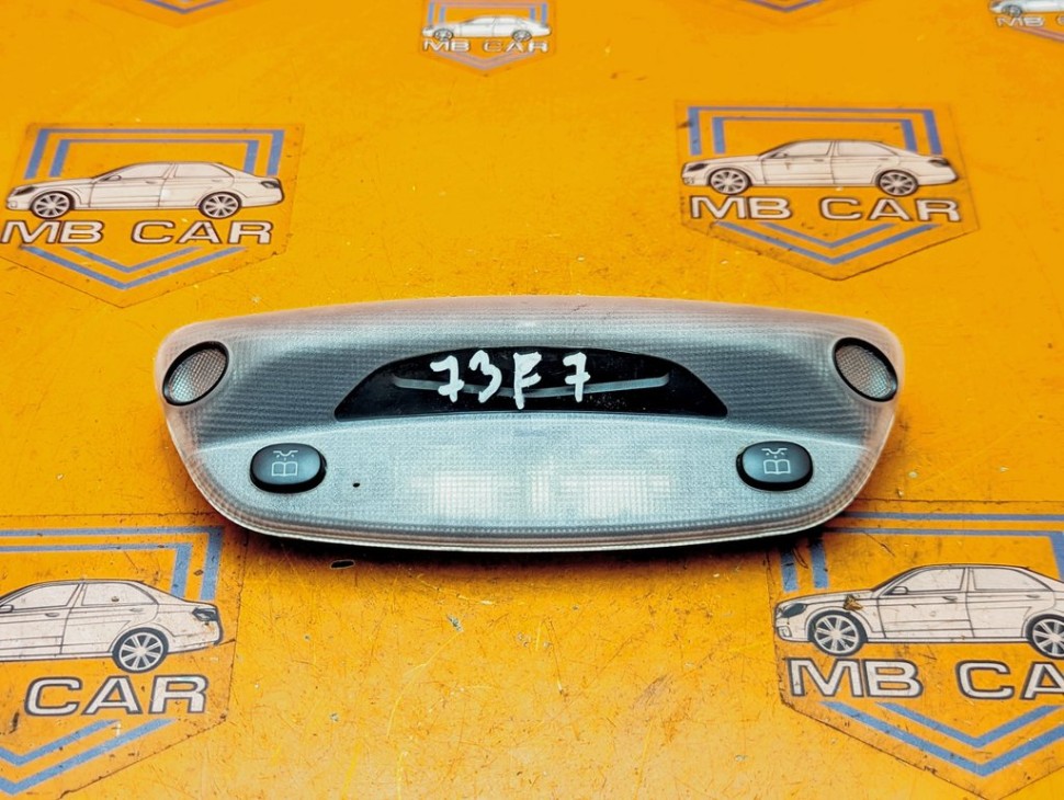 Плафон салона MERCEDES-BENZ C-класс W203/S203/CL203 рестайлинг (2004 - 2008) C 220 CDI 2.2 AT (150 л.с.) фото 1 &mdash; Разборка Мерседес