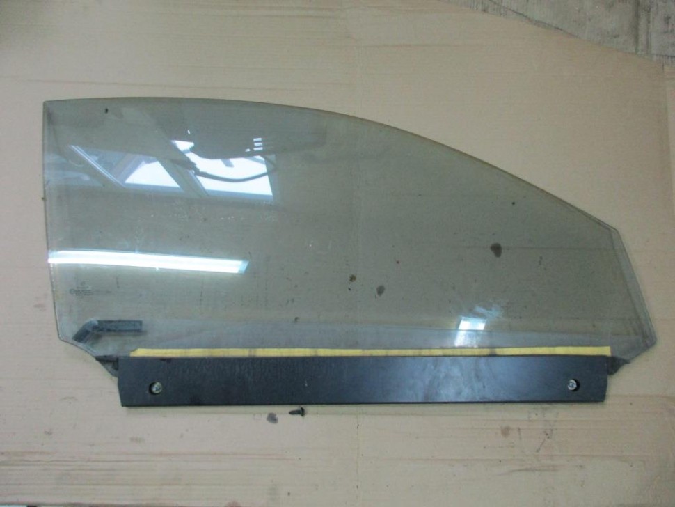 Стекло переднее правое MERCEDES-BENZ CL-класс C215 рестайлинг (2002 - 2006) фото 1 — Разборка Мерседес